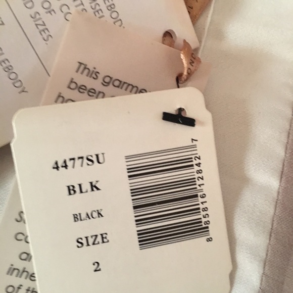 NWT black Capri - Picture 3 of 7